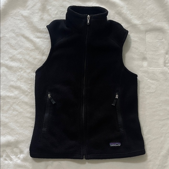 Patagonia Black Fleece Vest - Picture 1 of 7